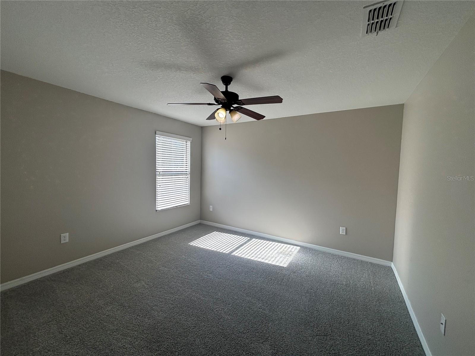 Image 16 of 30 For 20014 Date Palm Way