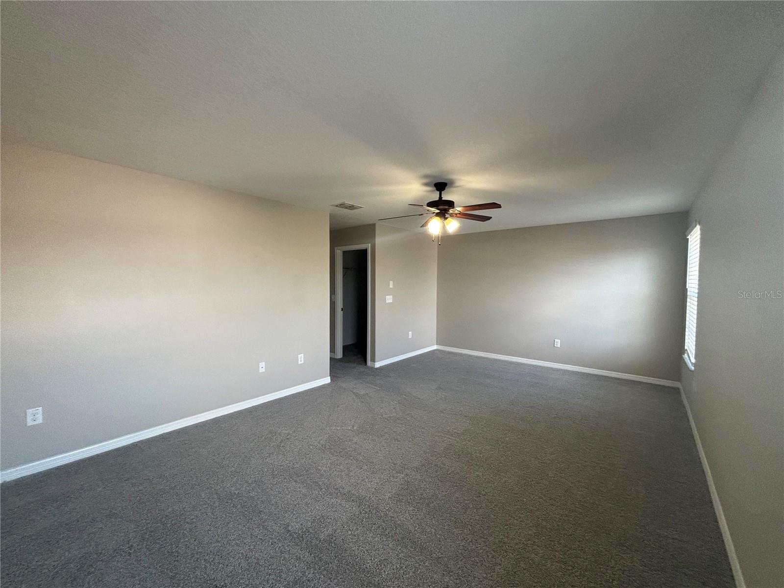 Image 27 of 30 For 20014 Date Palm Way