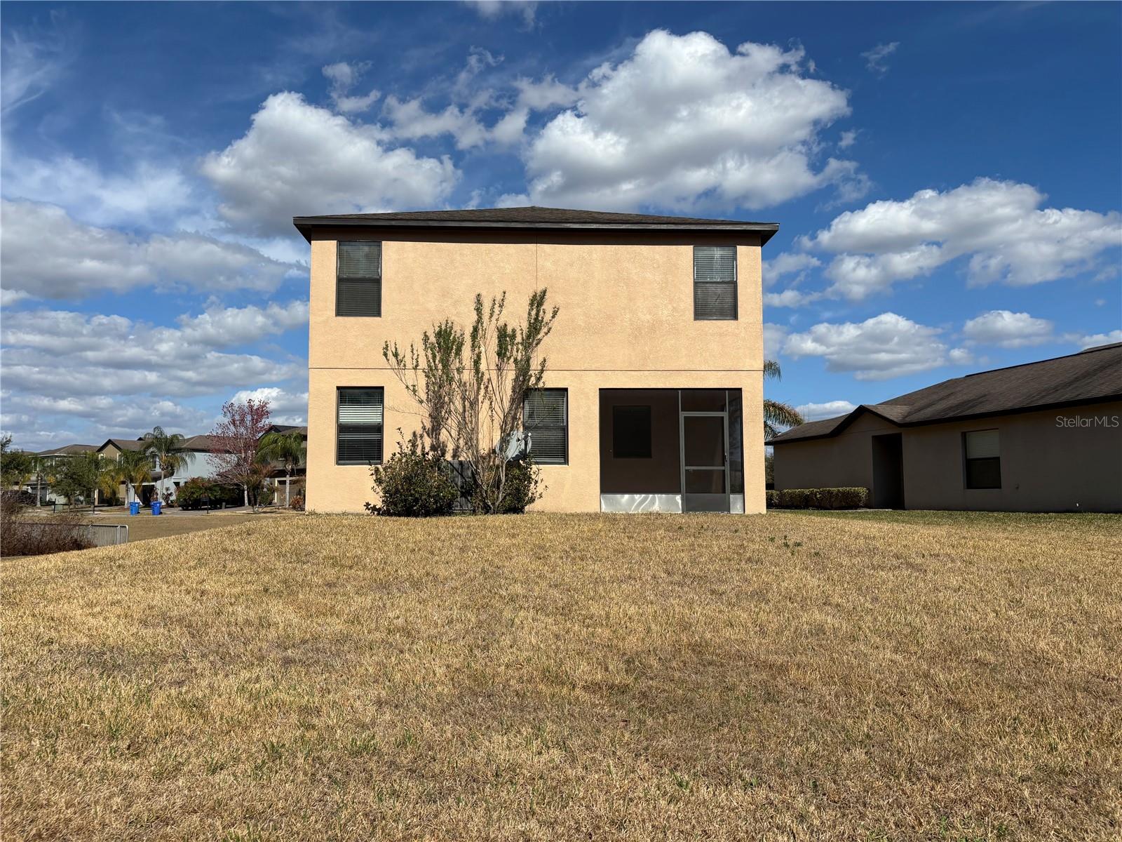 Image 3 of 30 For 20014 Date Palm Way