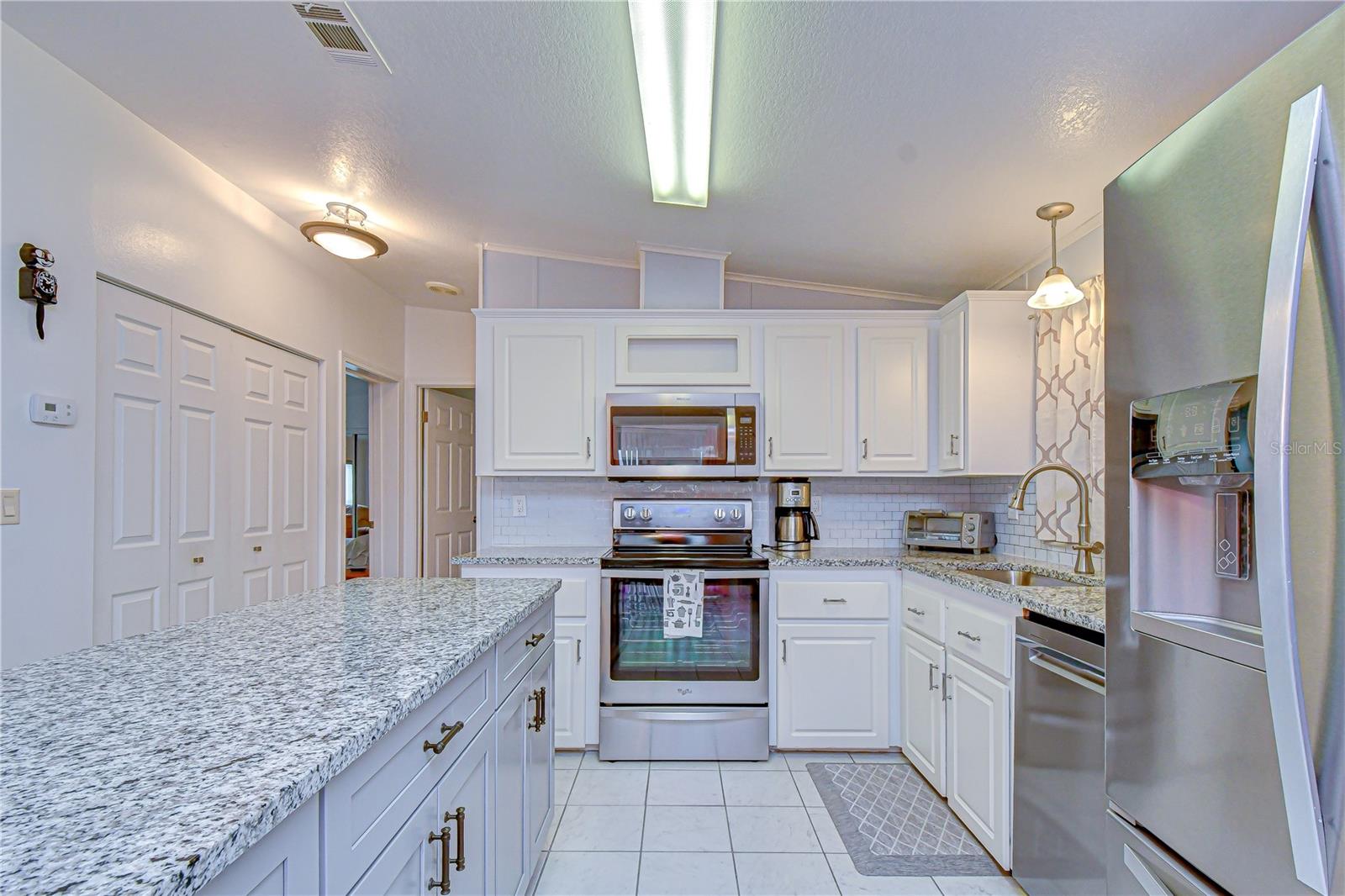 Image 13 of 64 For 37232 Neukom Avenue