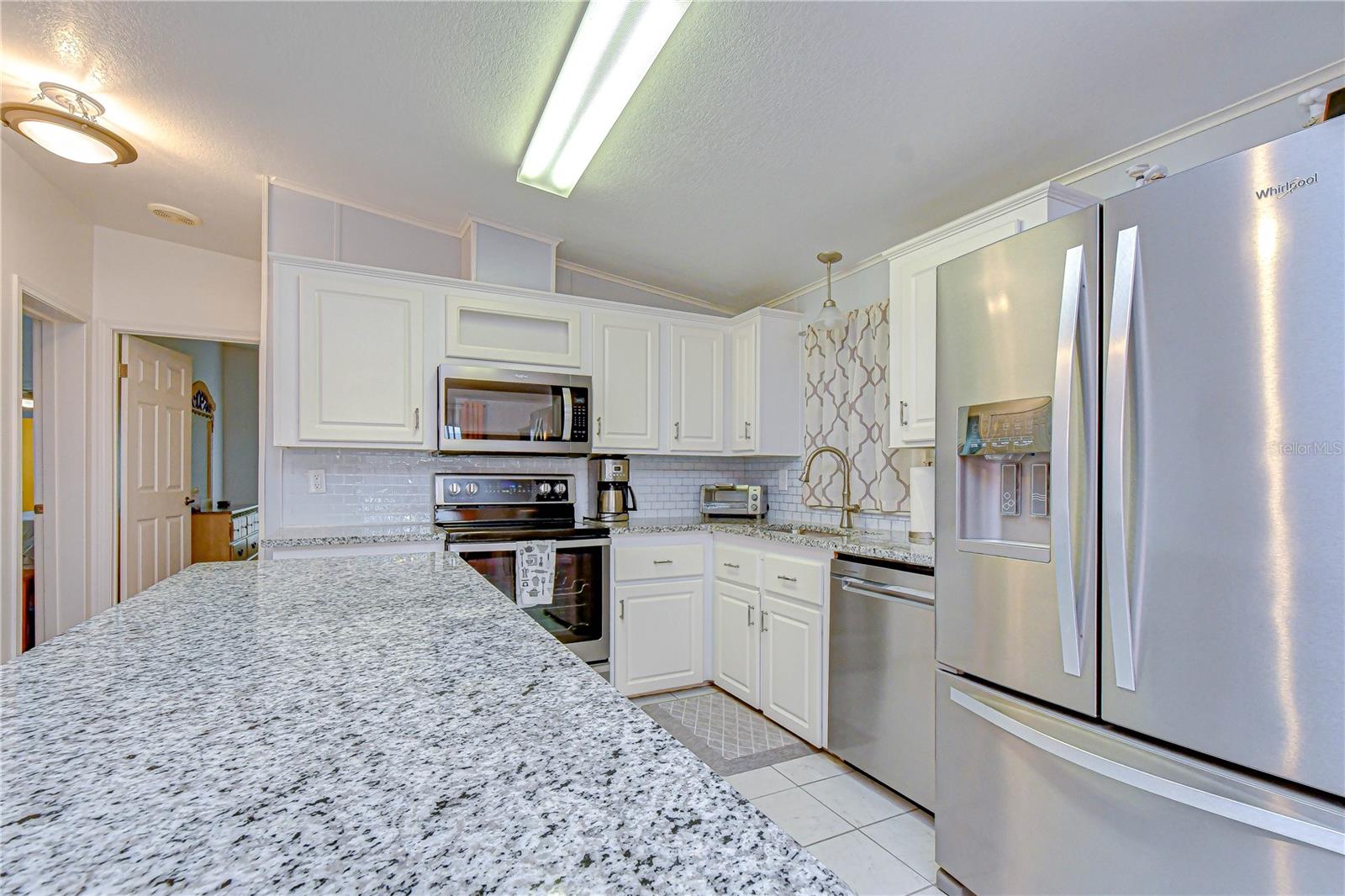 Image 15 of 64 For 37232 Neukom Avenue