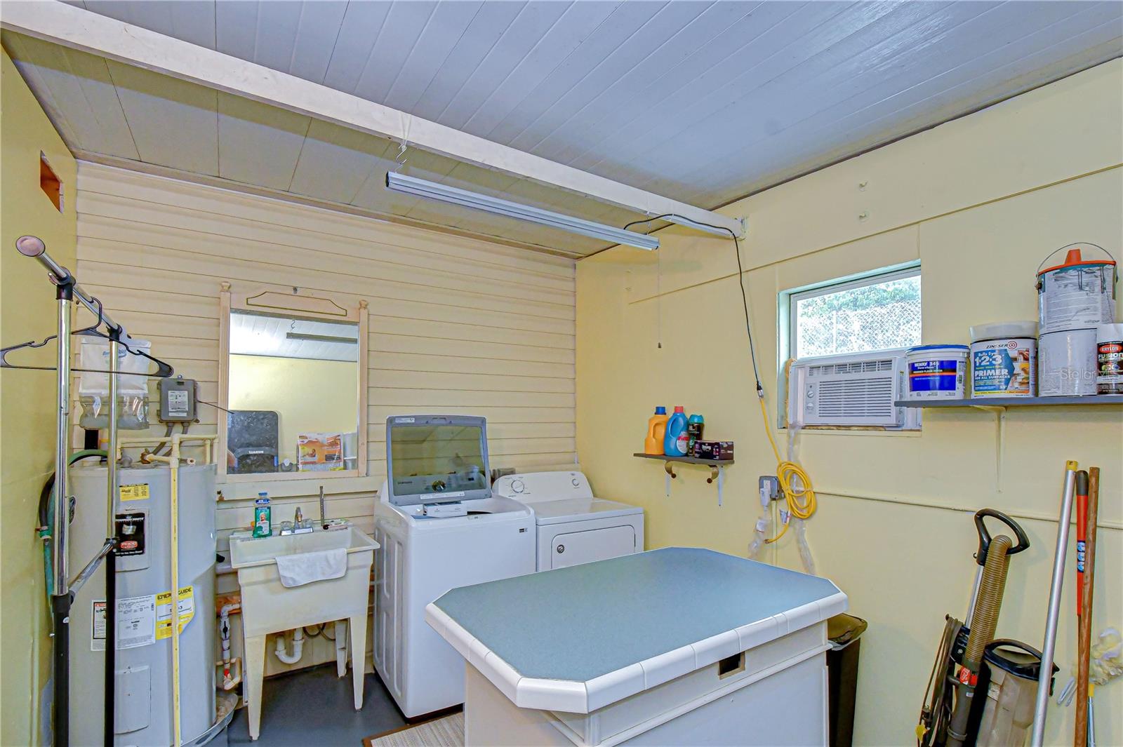 Image 38 of 64 For 37232 Neukom Avenue