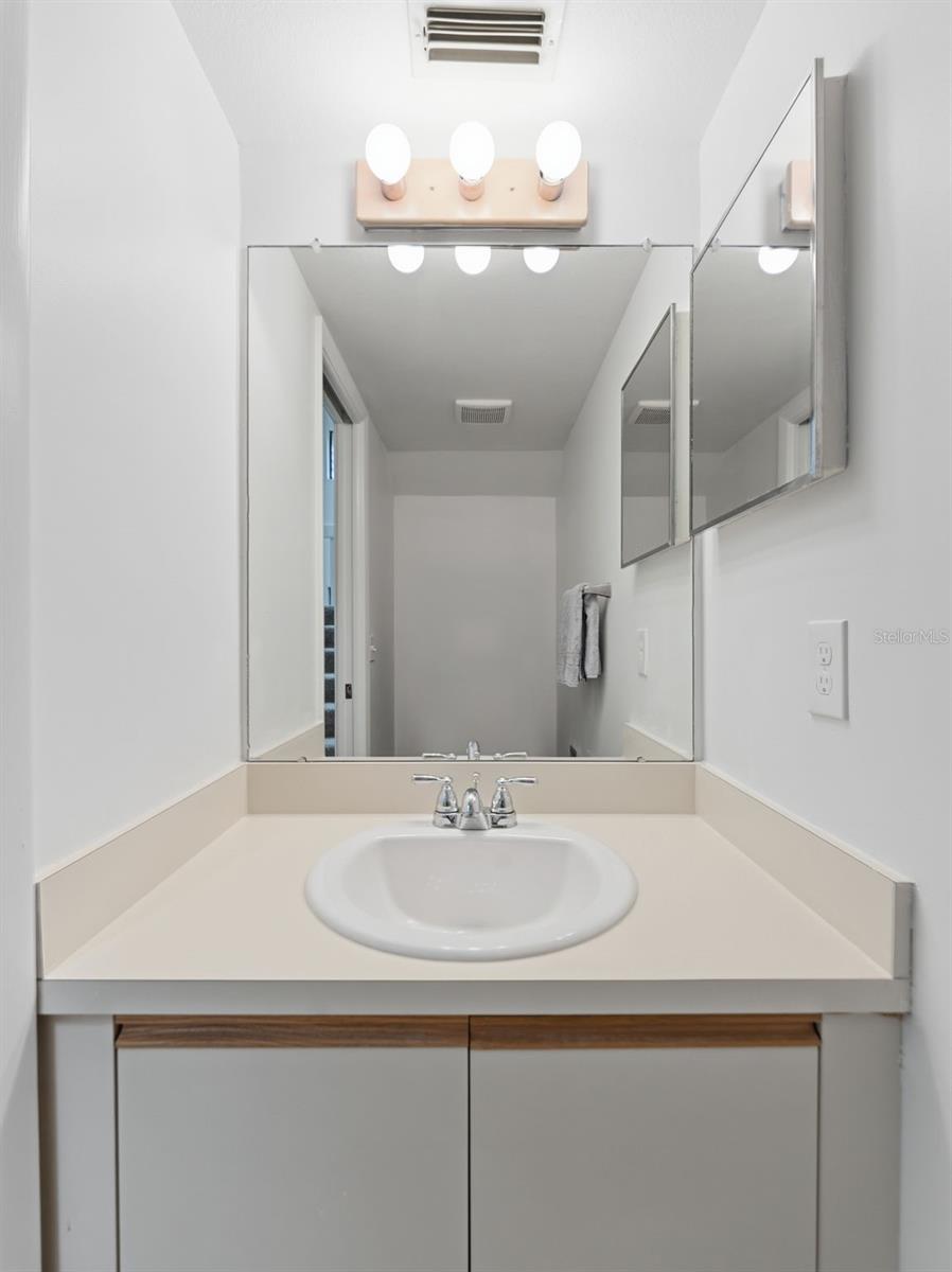 Image 17 of 32 For 2055 Arbor Drive