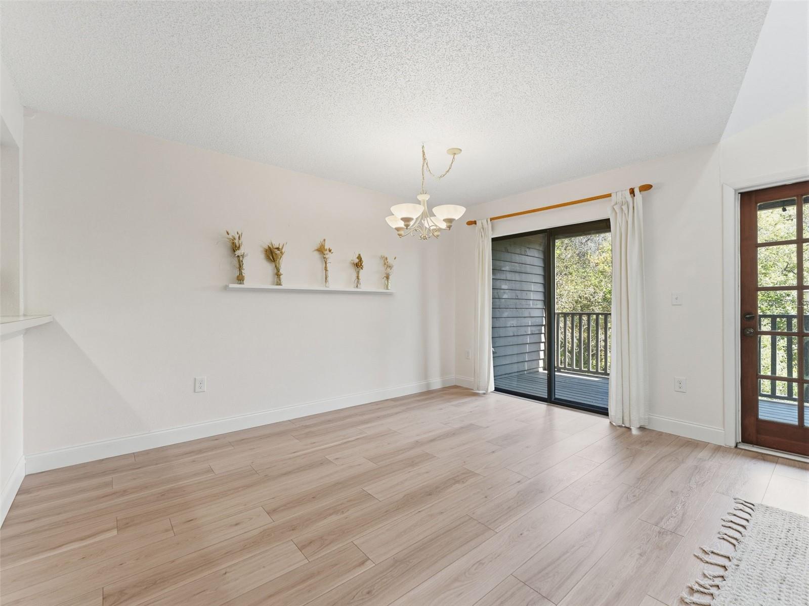 Image 6 of 32 For 2055 Arbor Drive