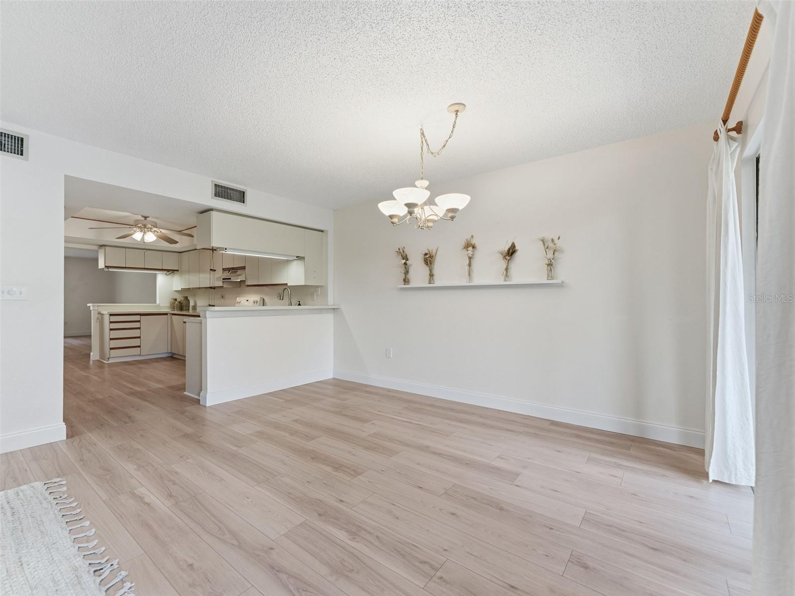 Image 7 of 32 For 2055 Arbor Drive