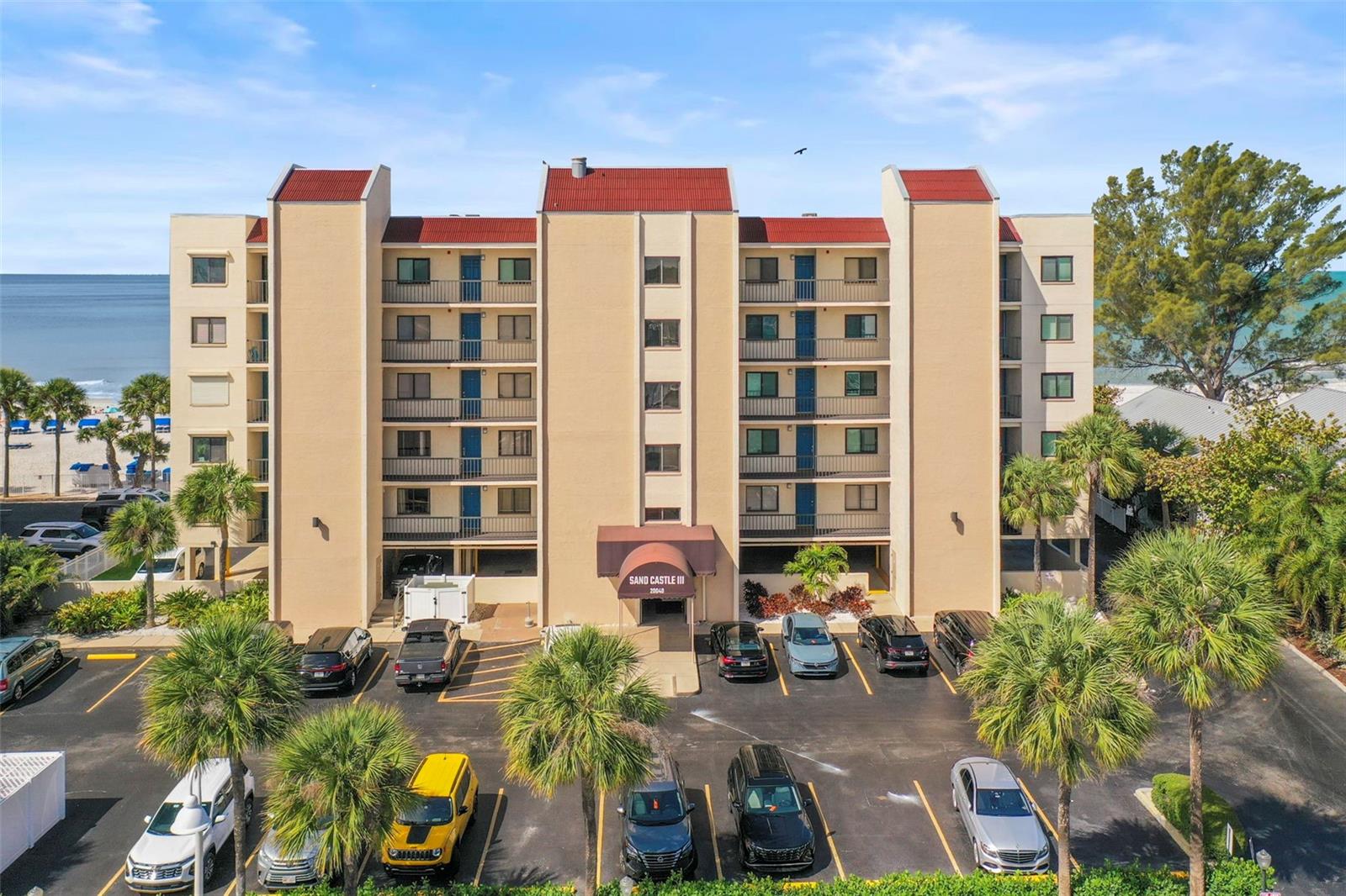 Image 38 of 59 For 20040 Gulf Boulevard 302