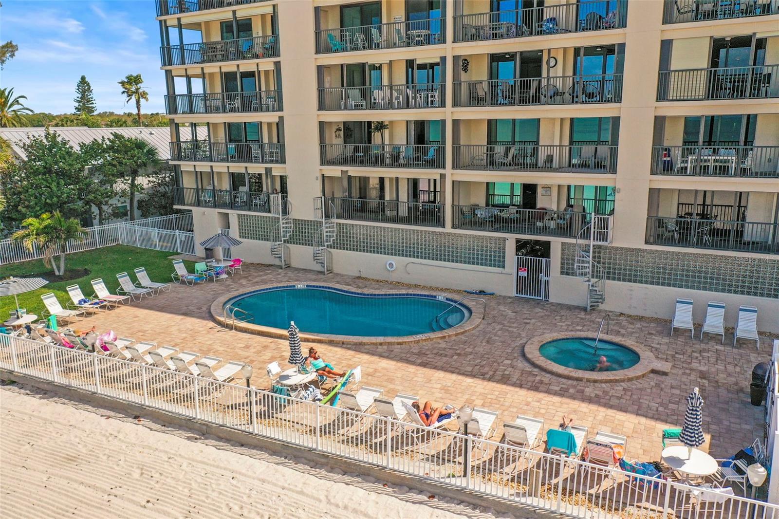 Image 40 of 59 For 20040 Gulf Boulevard 302