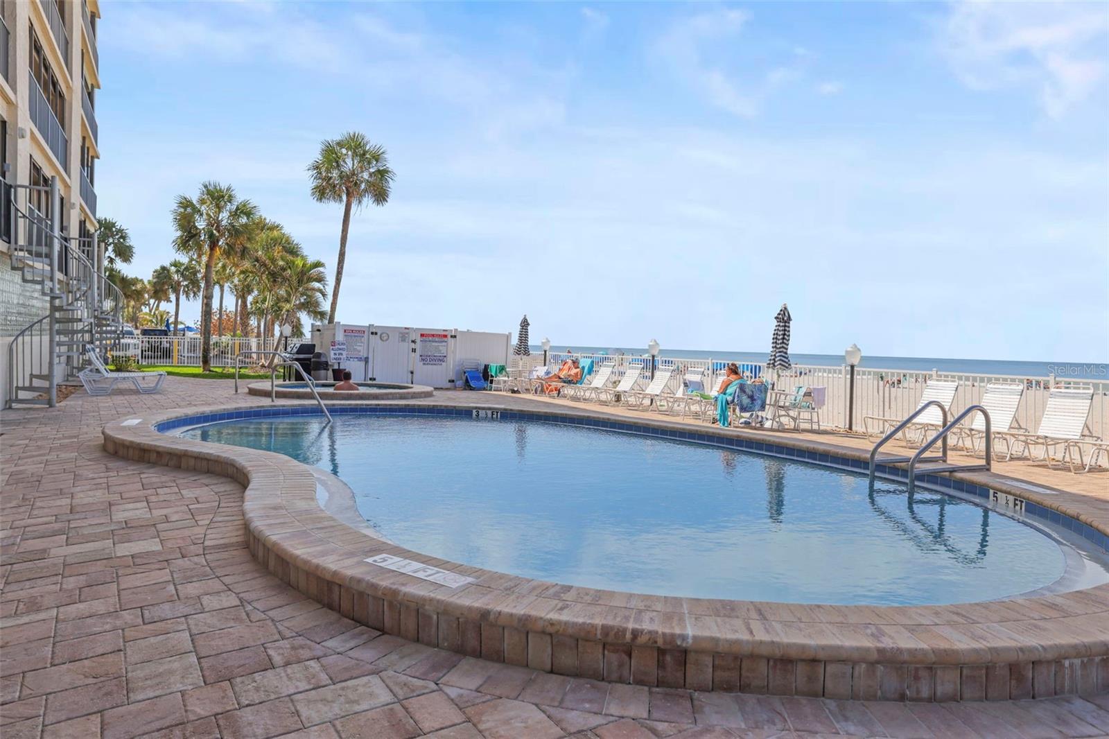 Image 44 of 59 For 20040 Gulf Boulevard 302