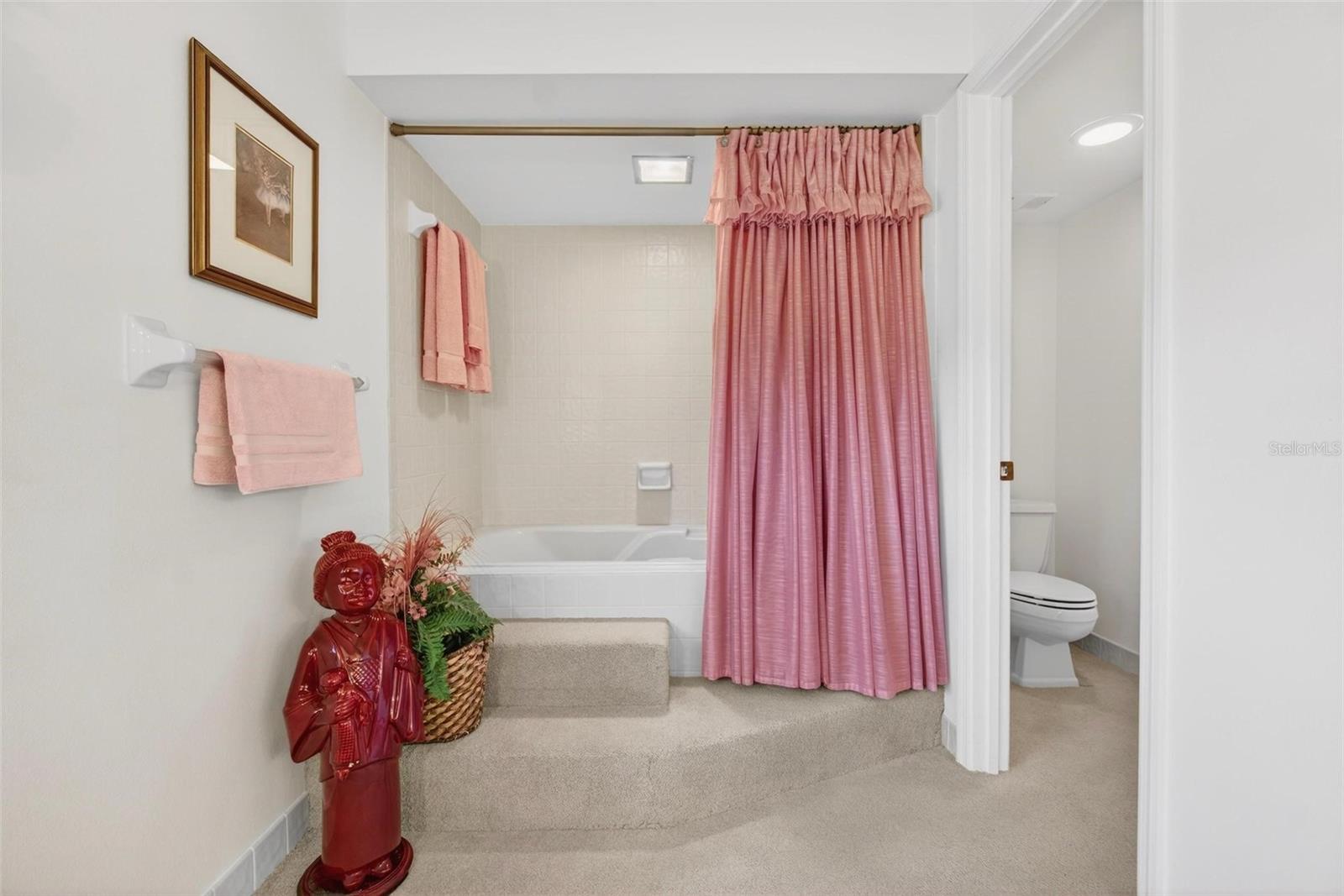 Listing photo id 10 for 14820 Rue De Bayonne  302