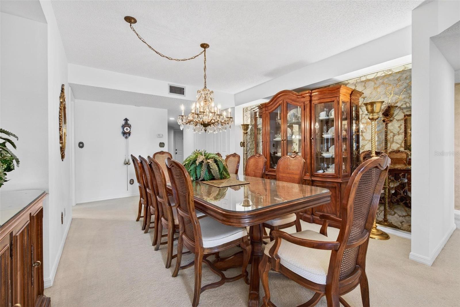 Listing photo id 14 for 14820 Rue De Bayonne  302