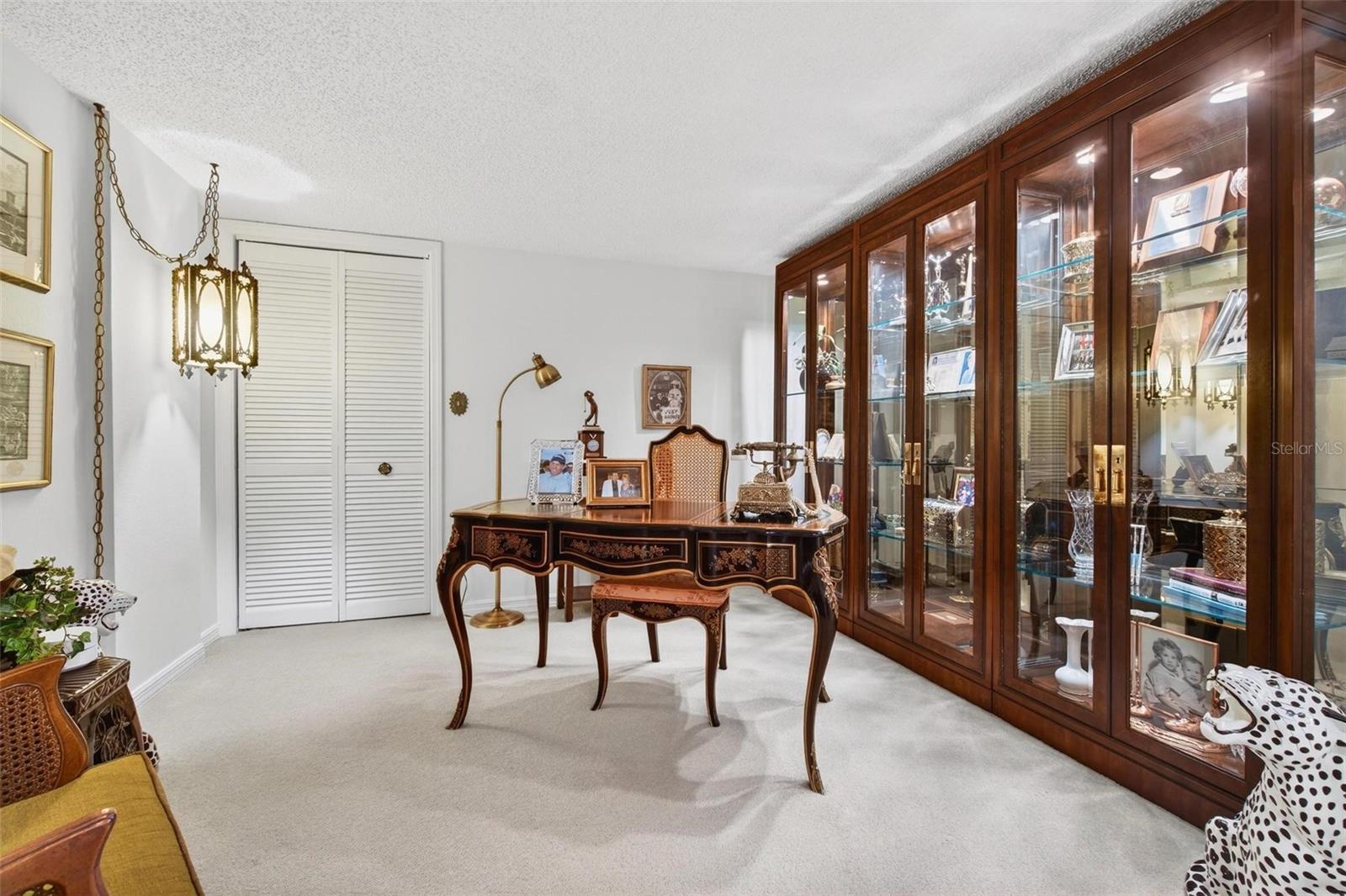 Listing photo id 4 for 14820 Rue De Bayonne  302