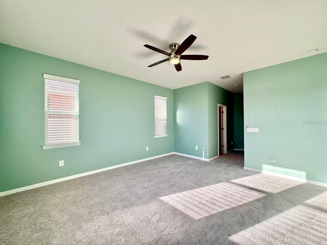 Image 14 of 38 For 14138 Poke Ridge Drive