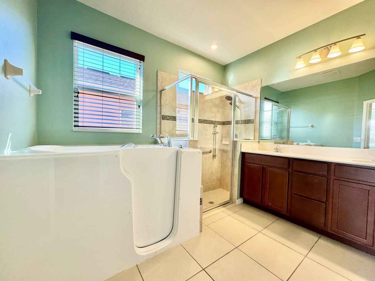 Image 17 of 38 For 14138 Poke Ridge Drive