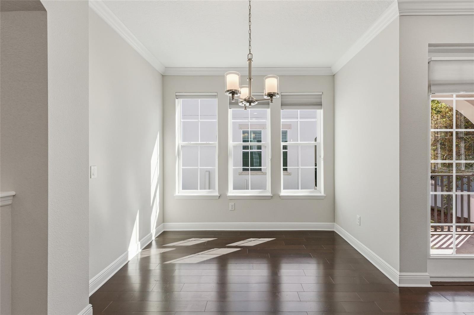 Image 11 of 32 For 309 Fremont Avenue 3