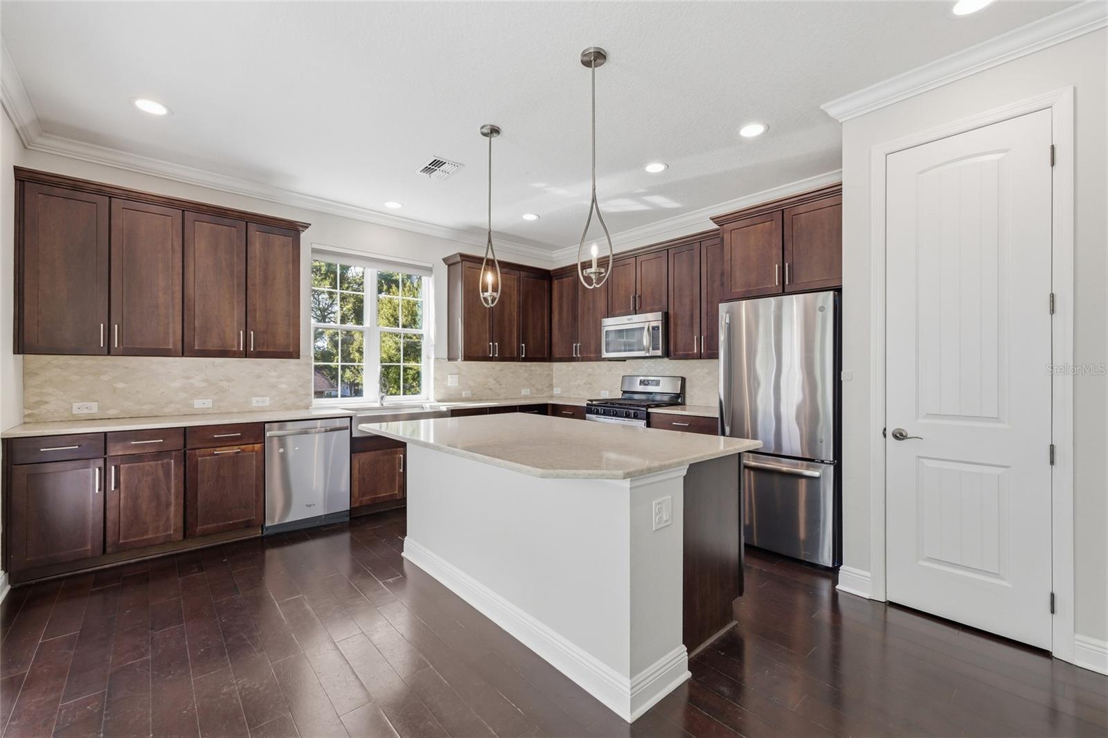 Image 12 of 32 For 309 Fremont Avenue 3