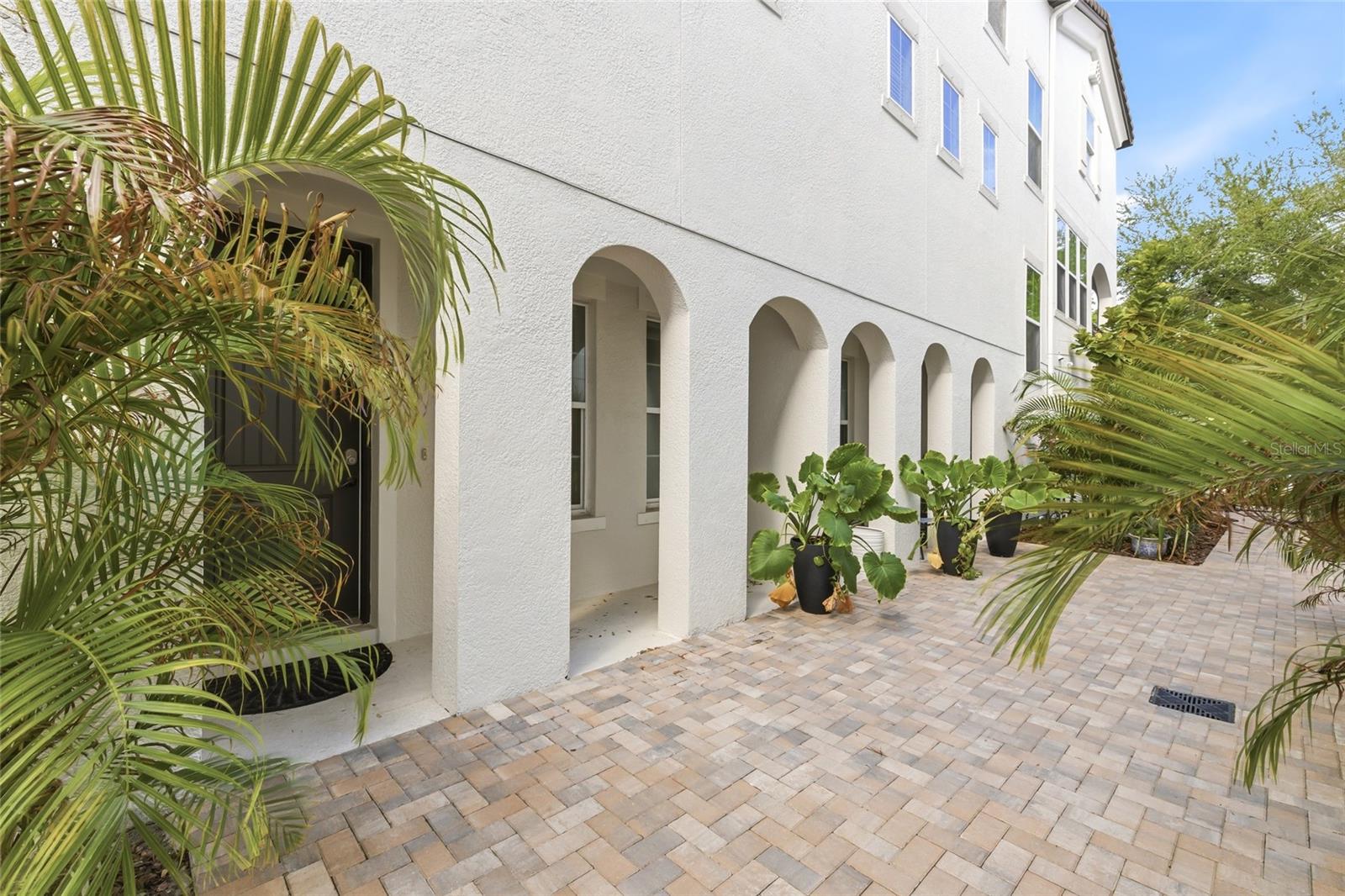 Image 2 of 32 For 309 Fremont Avenue 3