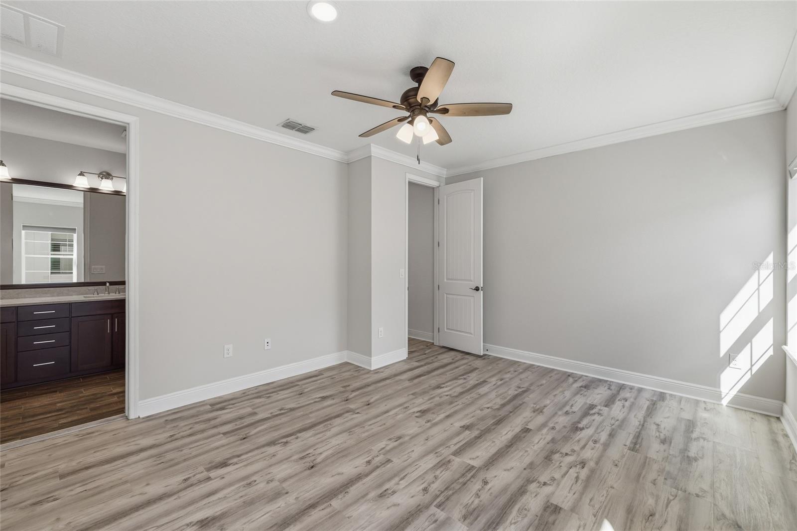 Image 20 of 32 For 309 Fremont Avenue 3