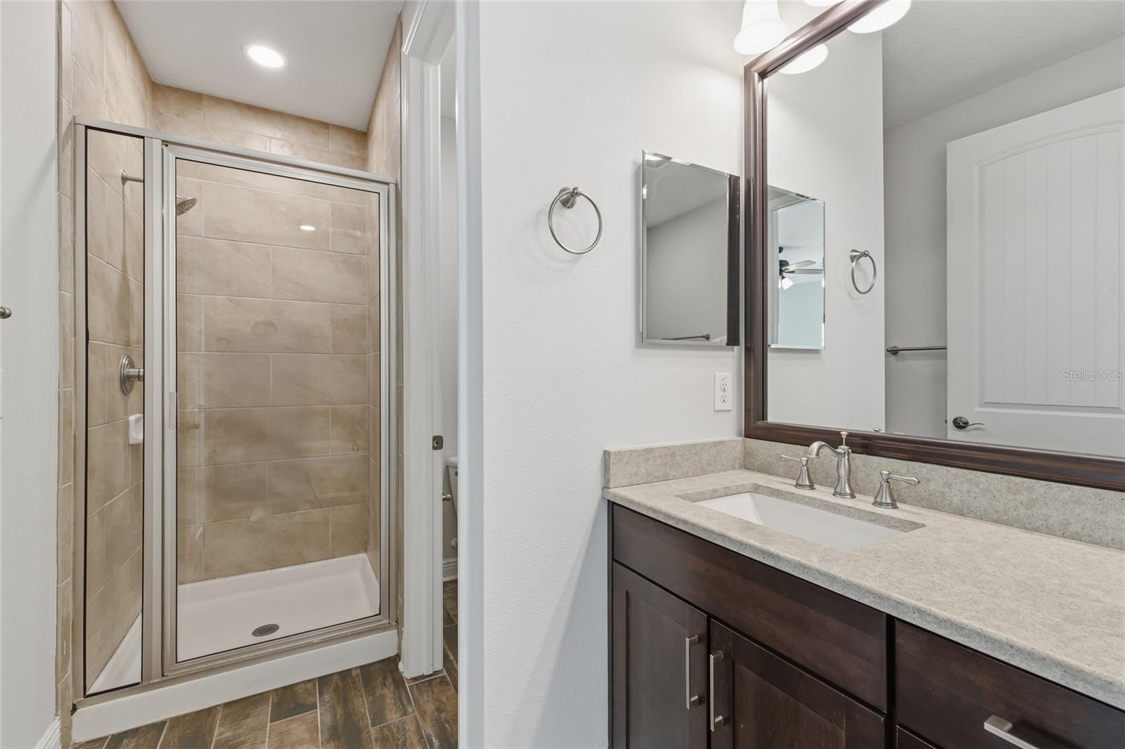 Image 23 of 32 For 309 Fremont Avenue 3