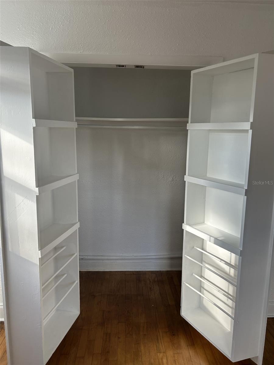 Image 11 of 17 For 5038 37th Avenue N