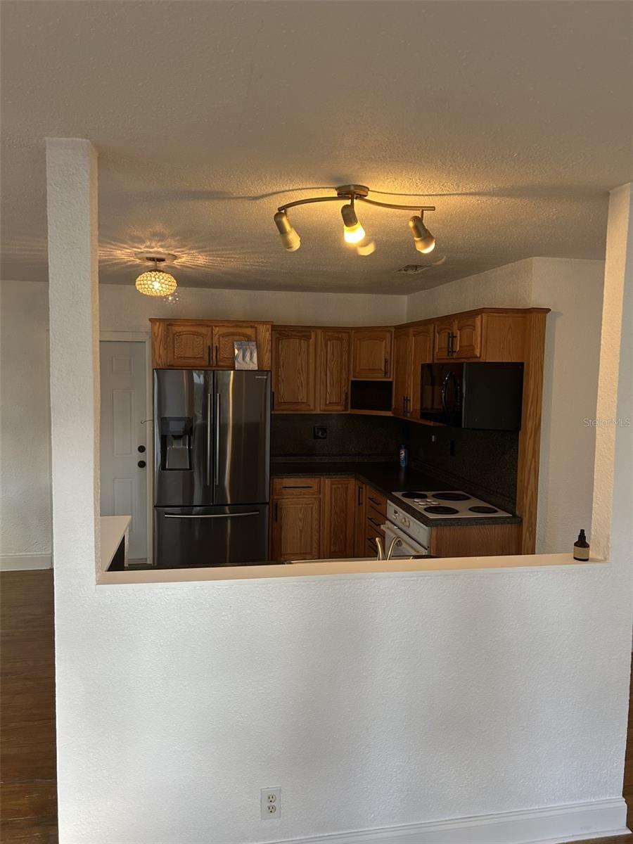 Image 8 of 17 For 5038 37th Avenue N