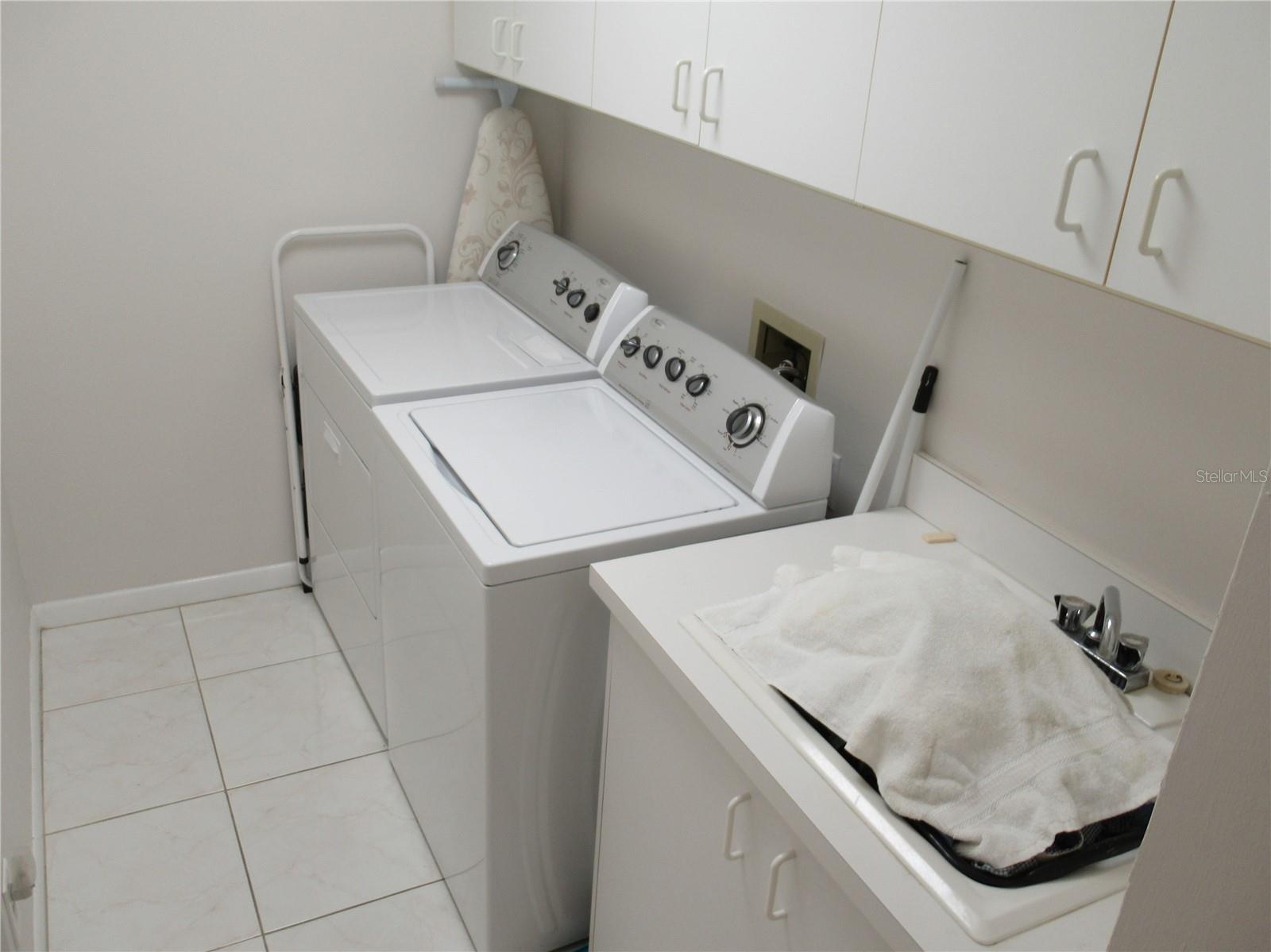 Image 21 of 24 For 6093 Bahia Del Mar Circle 577