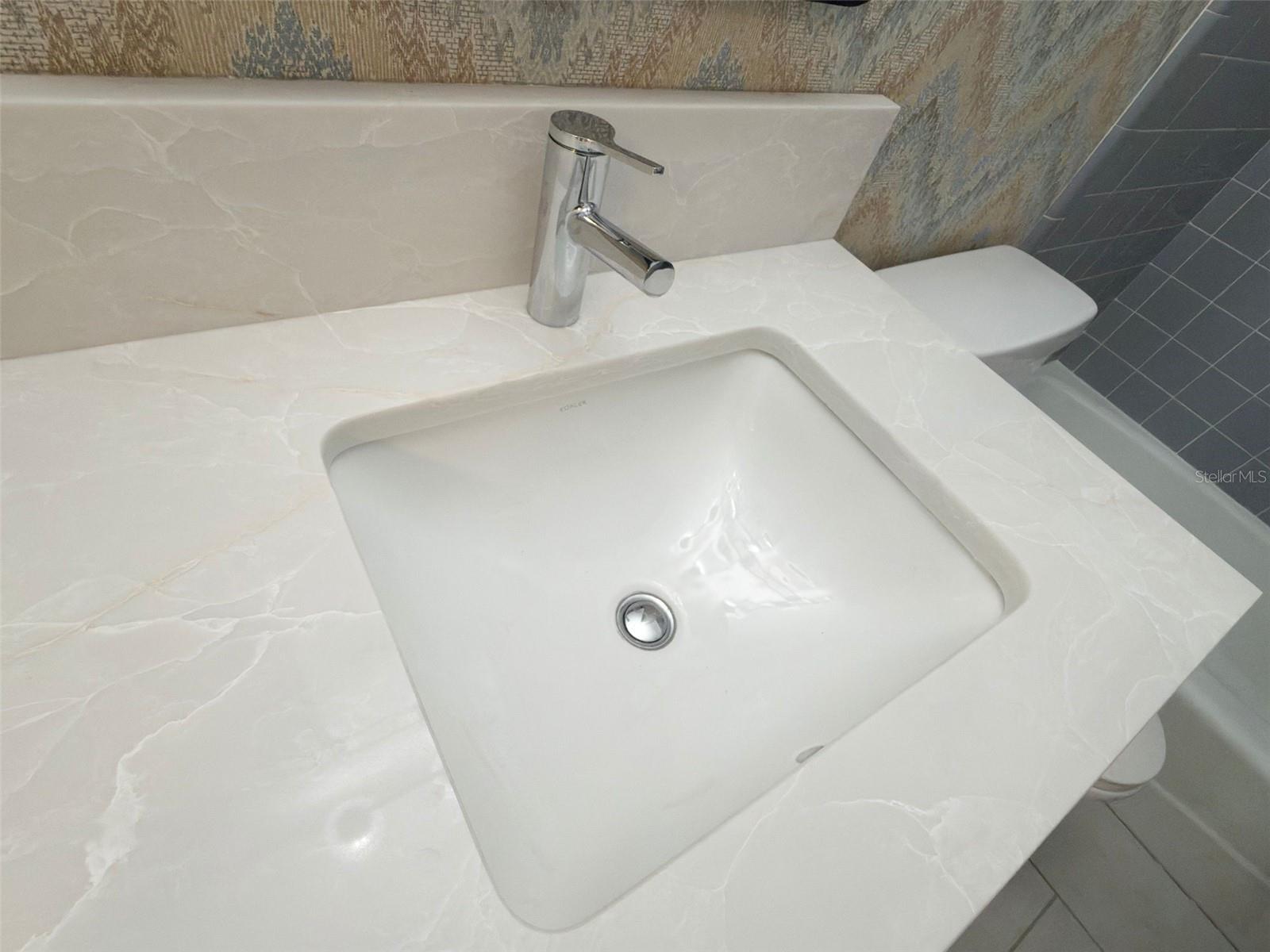 Image 17 of 34 For 1044 51st Avenue N