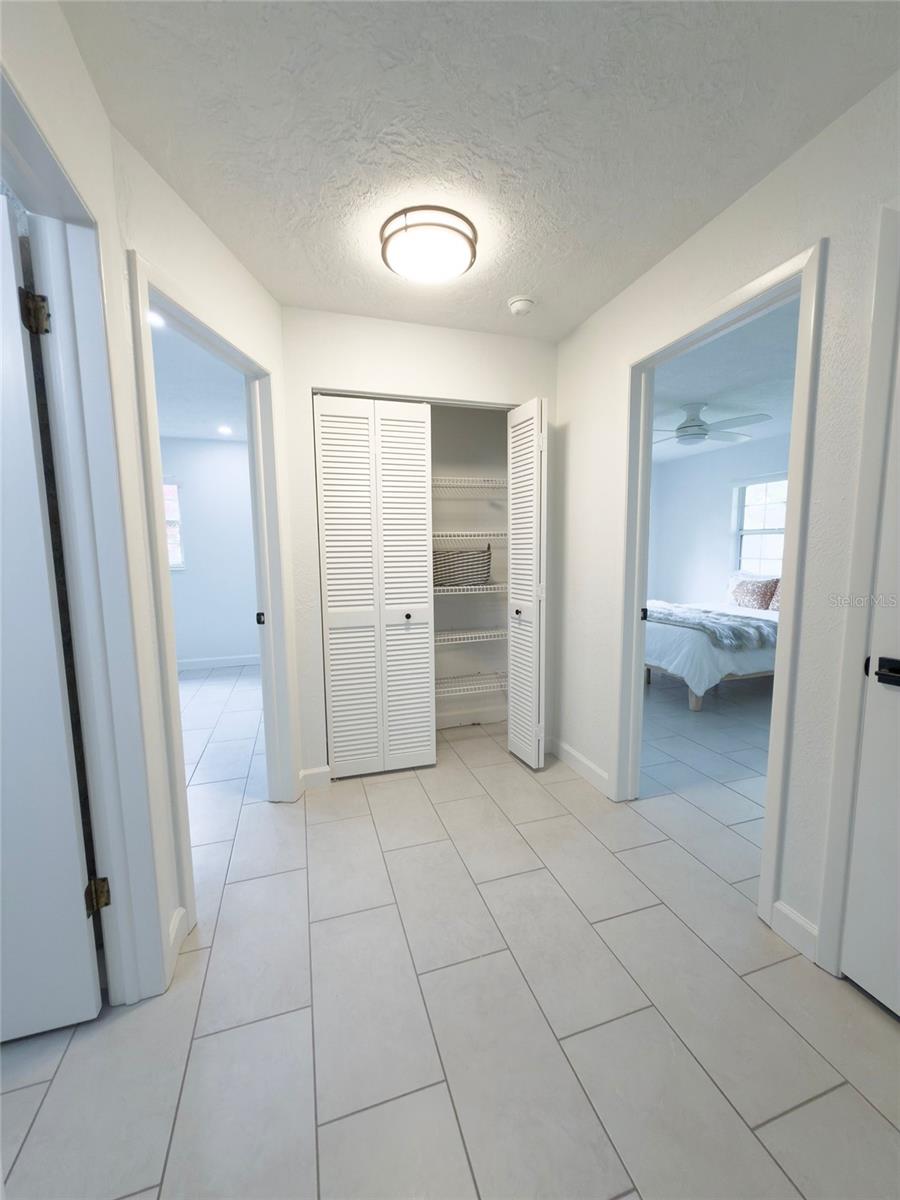 Image 18 of 34 For 1044 51st Avenue N