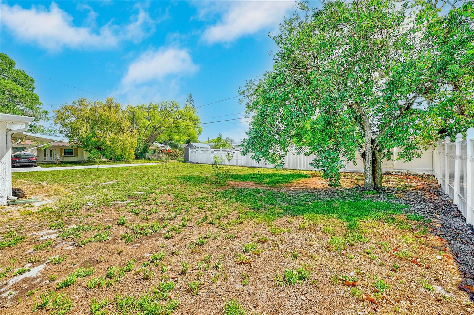 Image 13 of 19 For 4936 Uranus Avenue