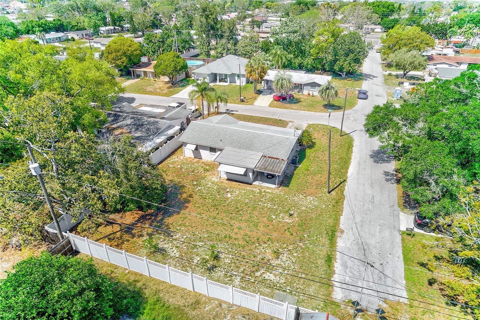 Image 18 of 19 For 4936 Uranus Avenue