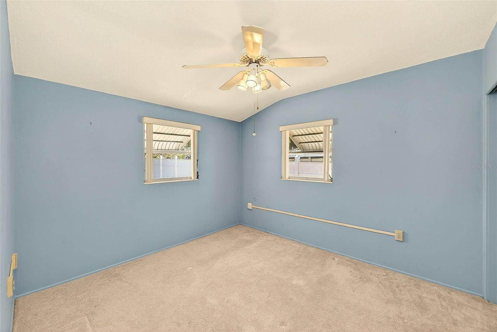 Image 6 of 19 For 4936 Uranus Avenue