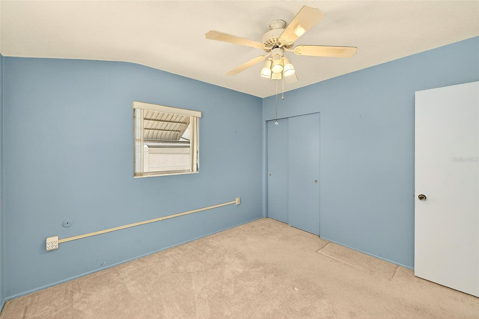 Image 7 of 19 For 4936 Uranus Avenue