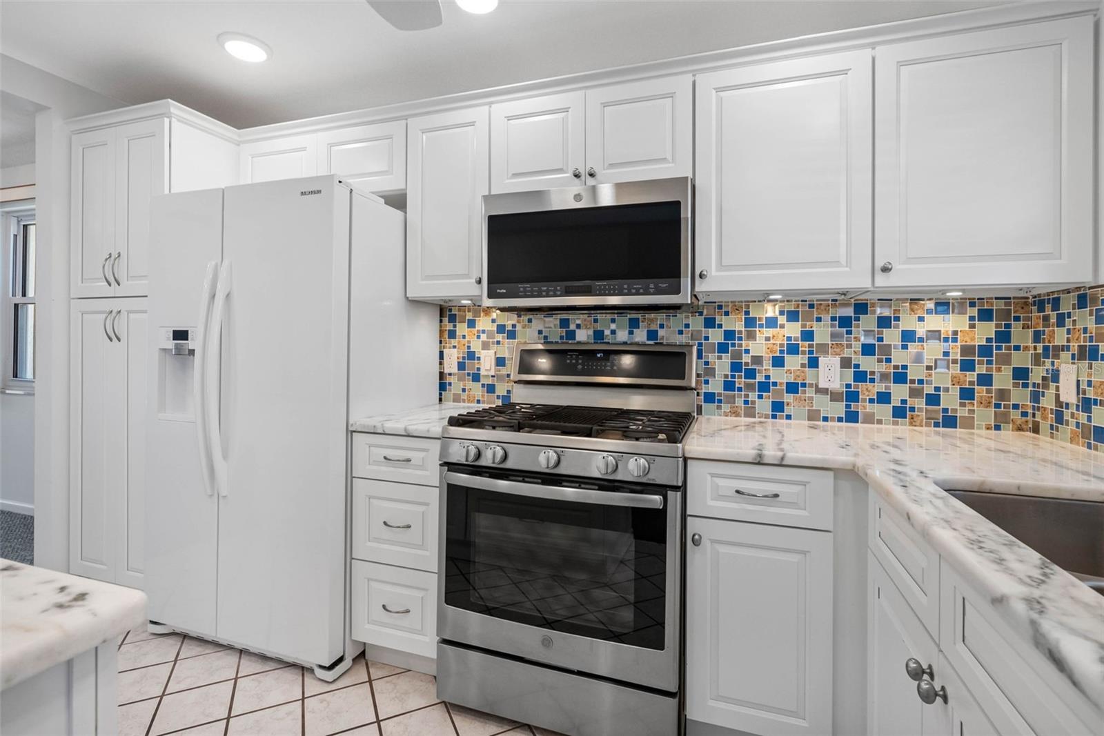 Image 18 of 72 For 5960 30th Avenue S 312