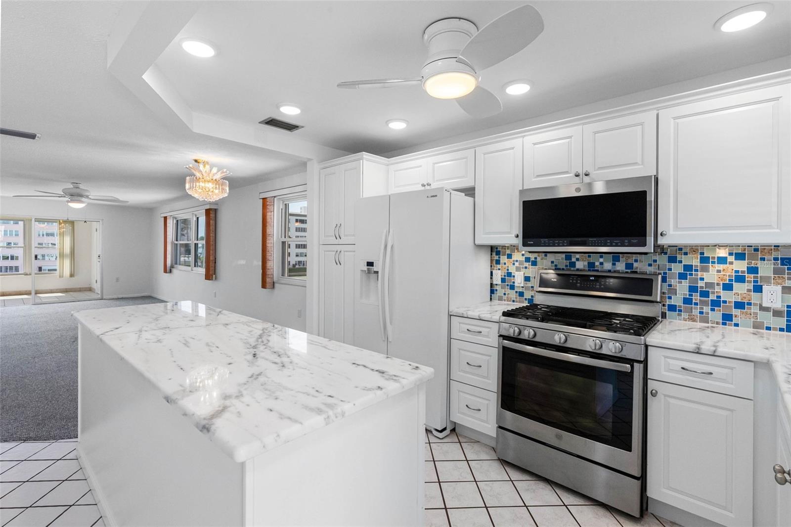 Image 19 of 72 For 5960 30th Avenue S 312