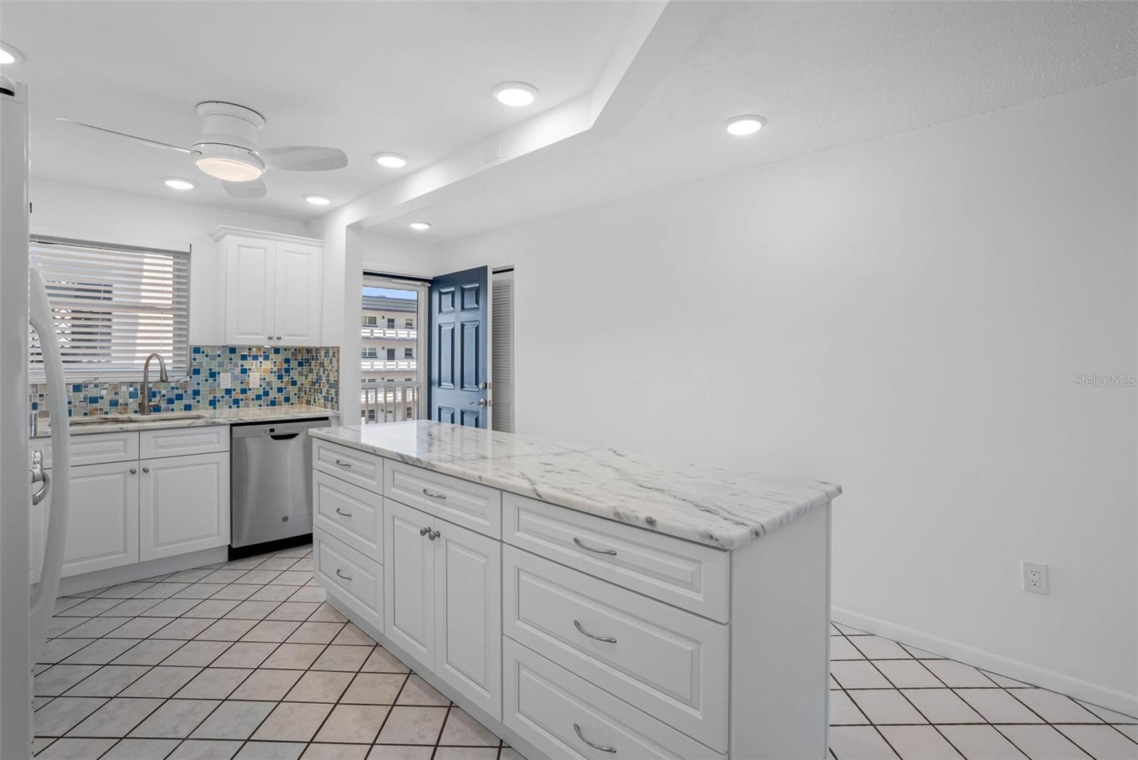 Image 20 of 72 For 5960 30th Avenue S 312