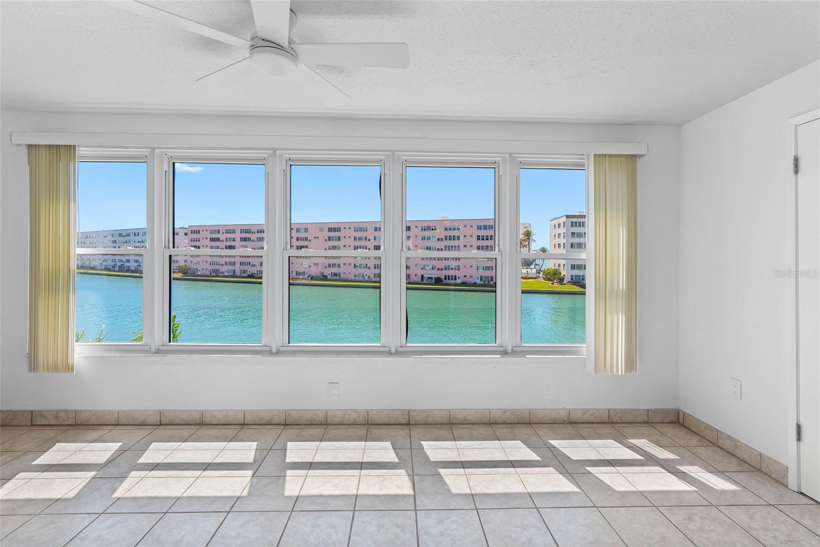 Image 23 of 72 For 5960 30th Avenue S 312