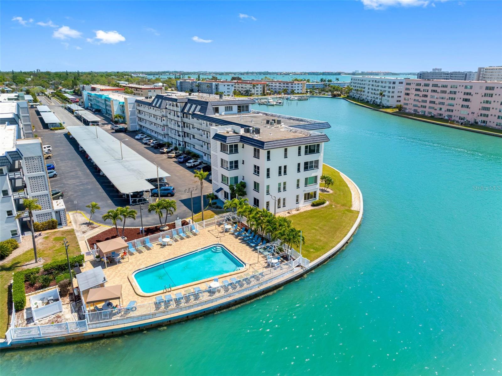 Image 42 of 72 For 5960 30th Avenue S 312