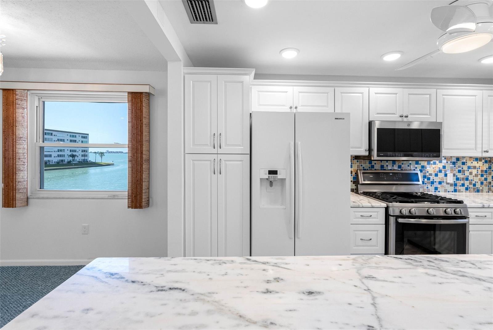 Image 6 of 72 For 5960 30th Avenue S 312