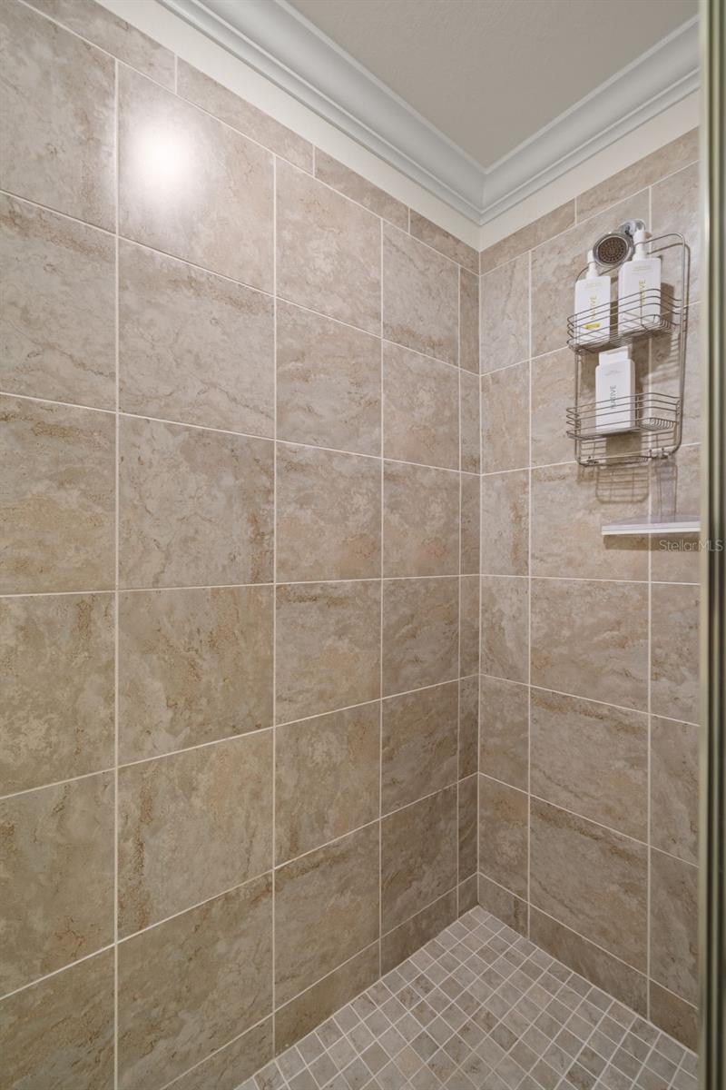 Image 17 of 25 For 17520 Gawthrop Drive 303