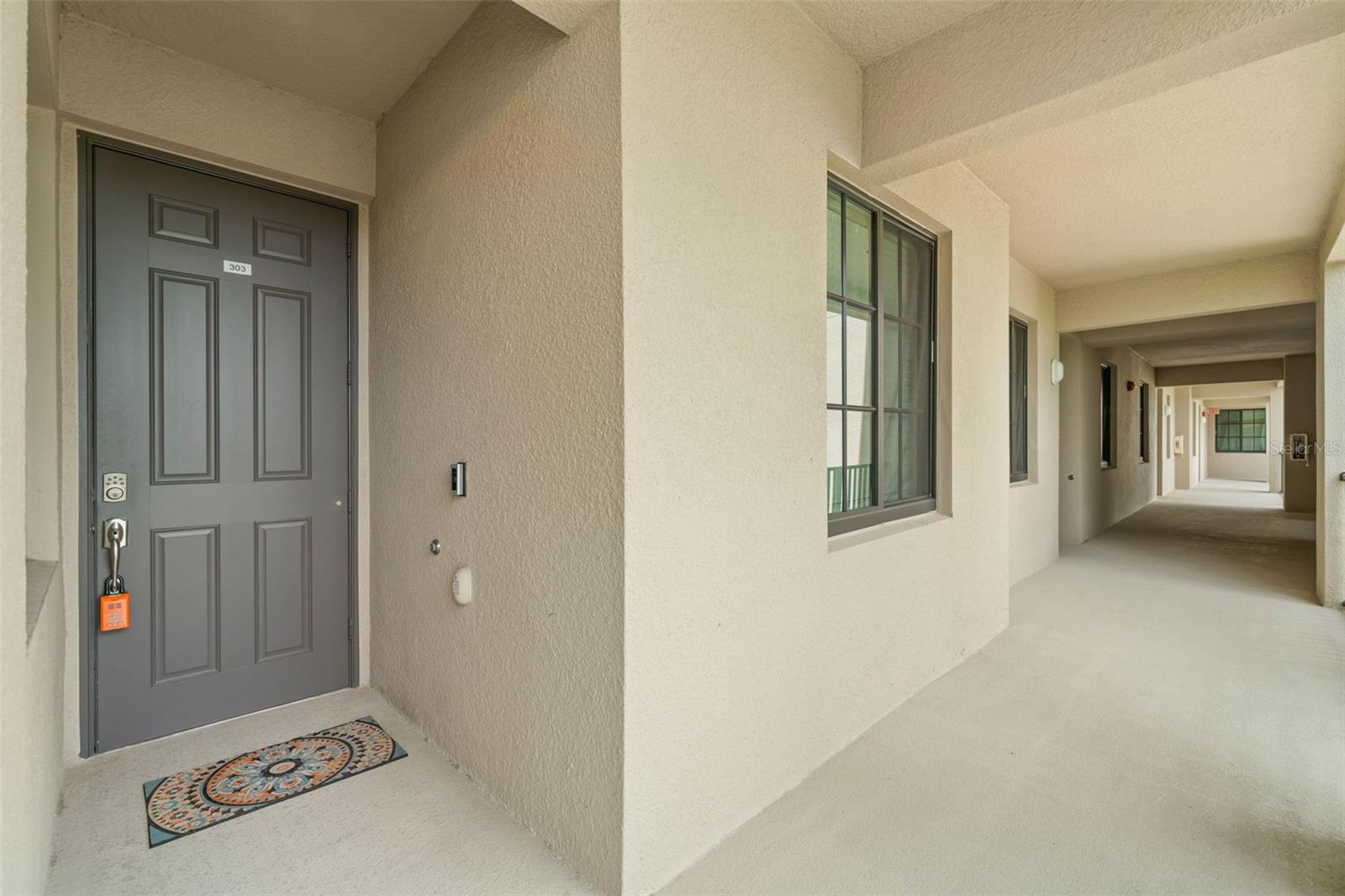 Image 2 of 25 For 17520 Gawthrop Drive 303