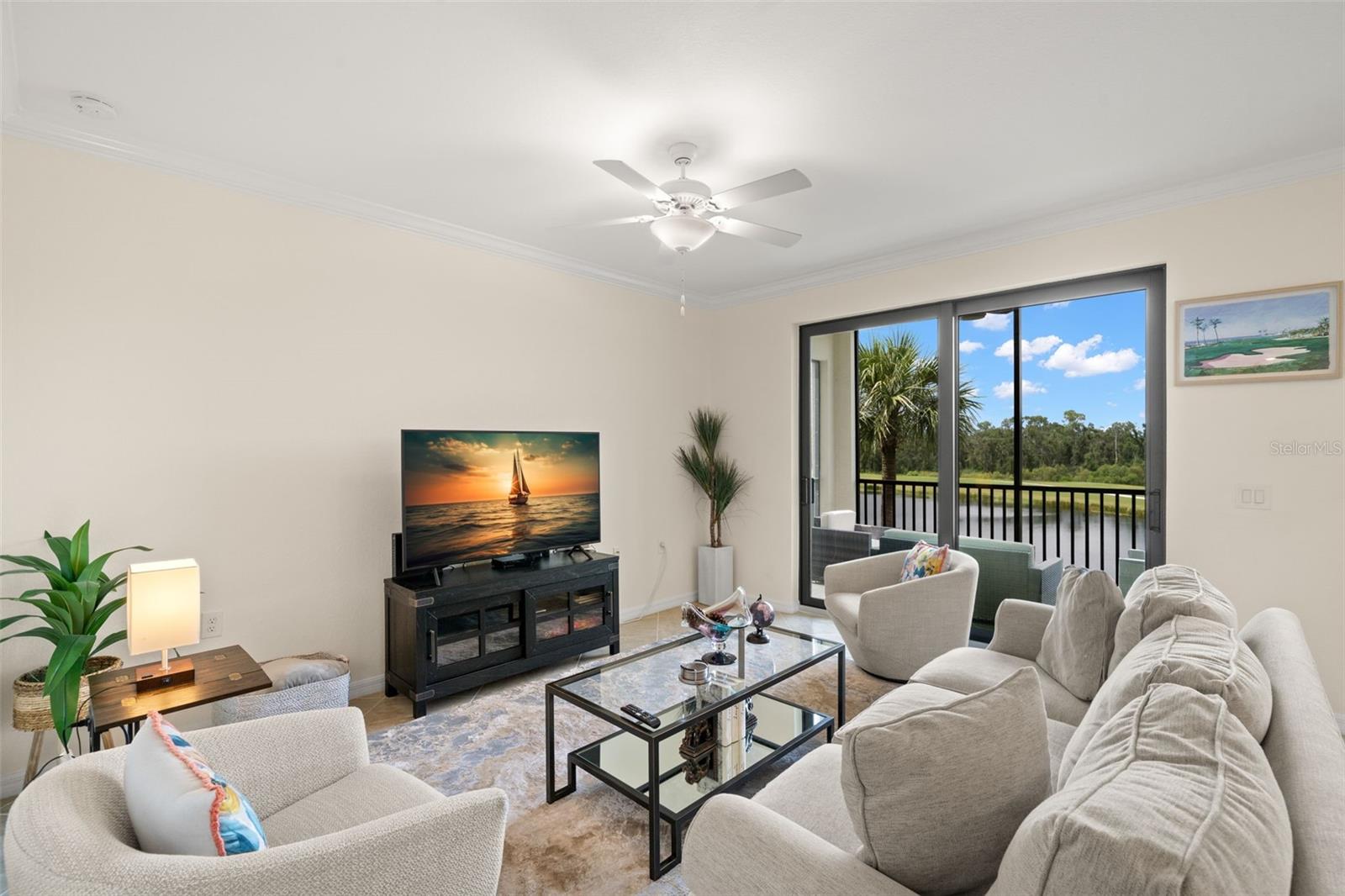 Image 3 of 25 For 17520 Gawthrop Drive 303