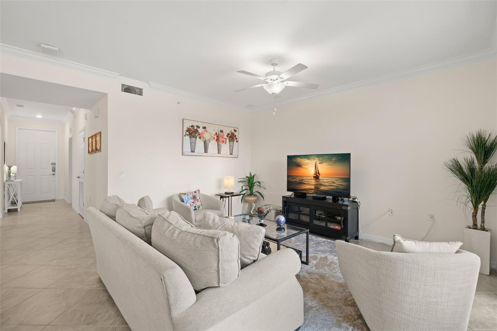 Image 6 of 25 For 17520 Gawthrop Drive 303
