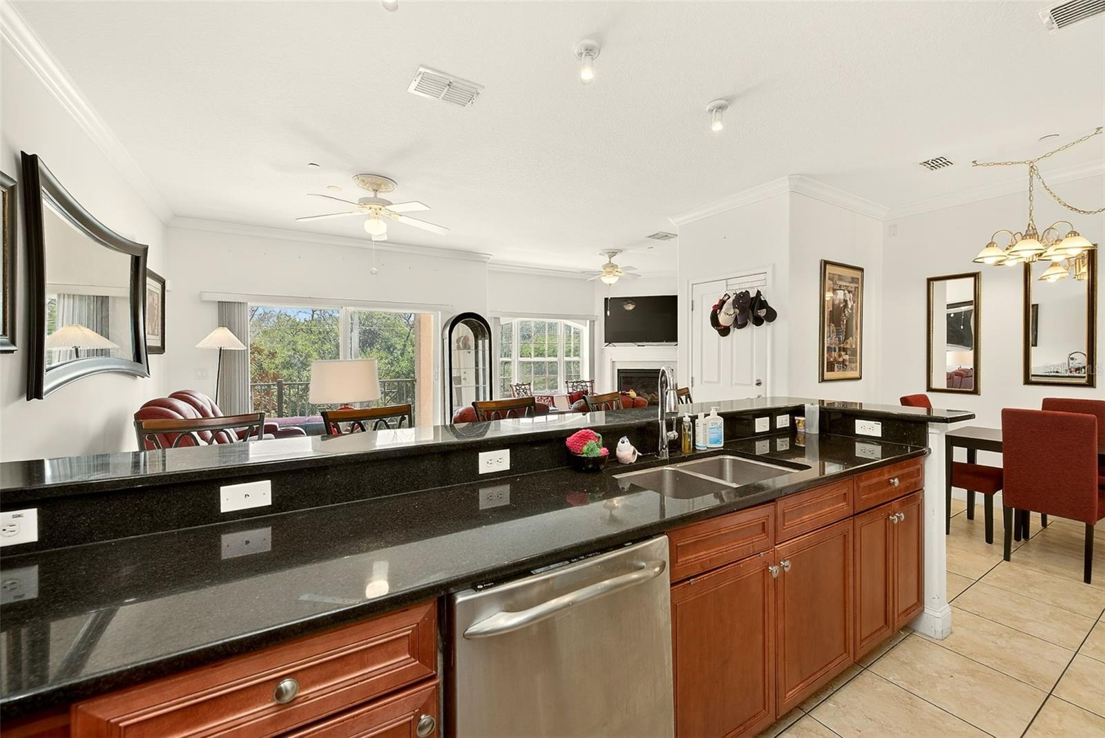 Image 14 of 85 For 6518 Sand Shore Lane