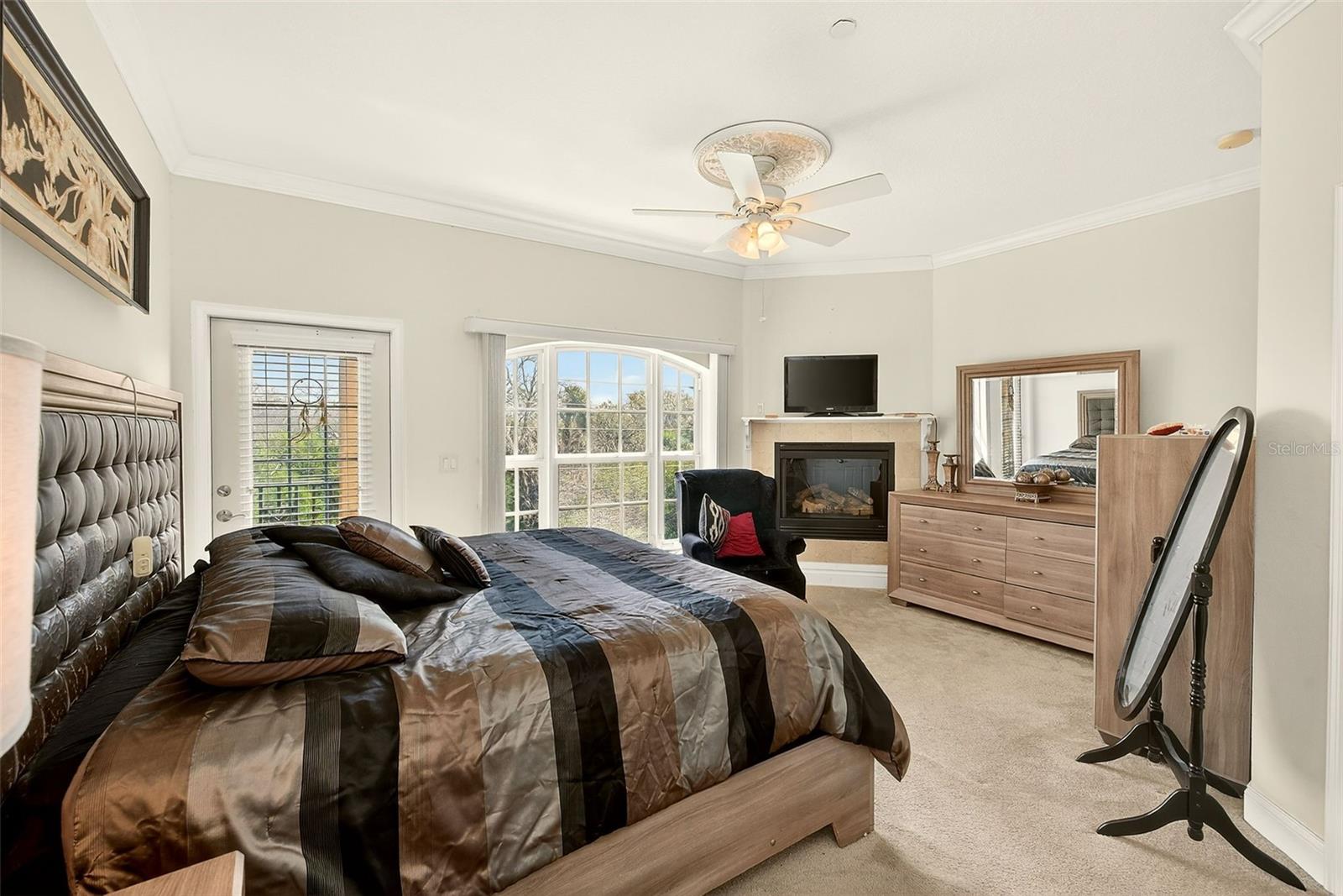 Image 29 of 85 For 6518 Sand Shore Lane