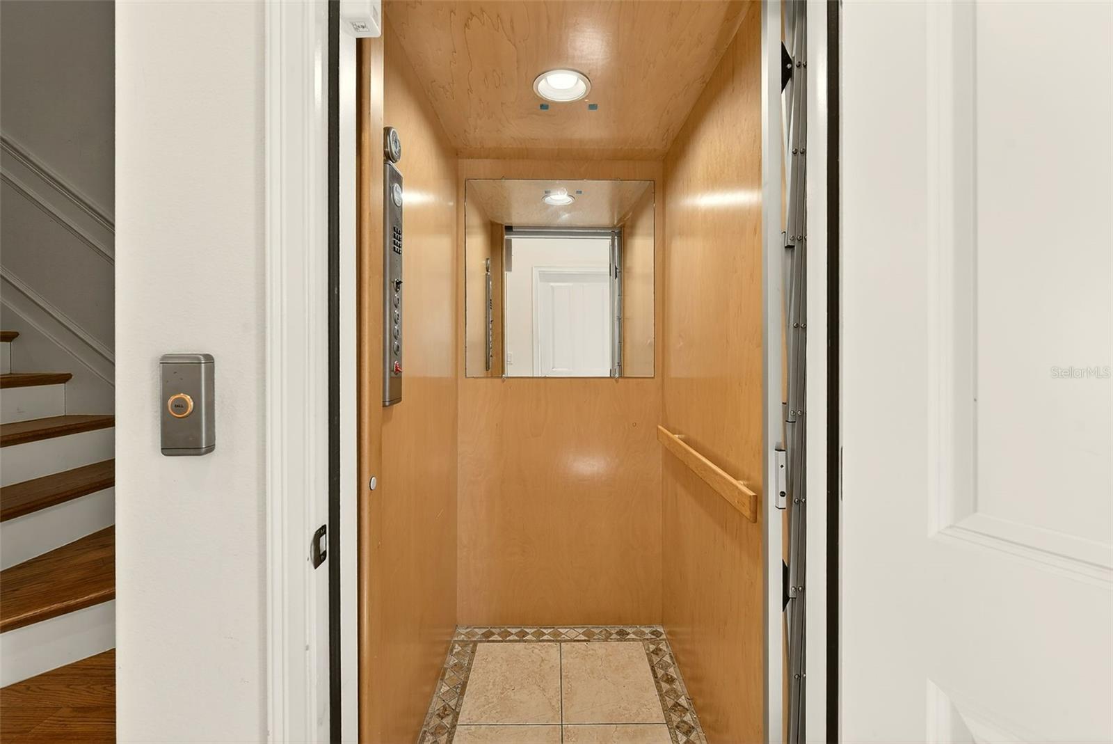 Image 8 of 85 For 6518 Sand Shore Lane