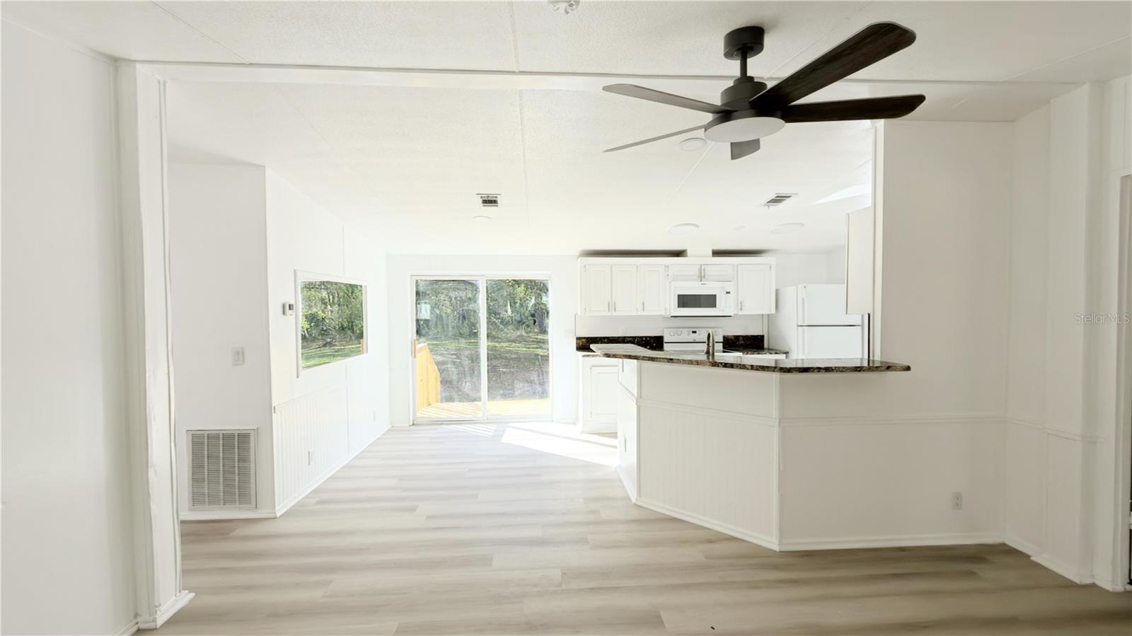 Image 3 of 15 For 26242 Dayflower Boulevard