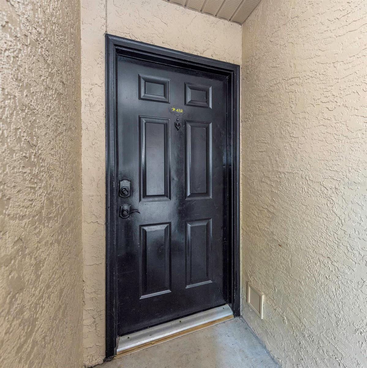 Image 4 of 39 For 2400 Feather Sound Drive 412