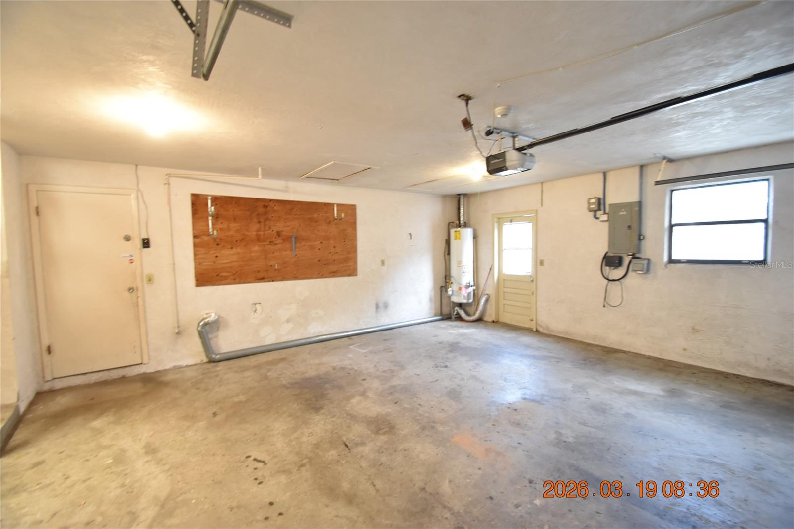 Image 14 of 59 For 2562 Redwood Way