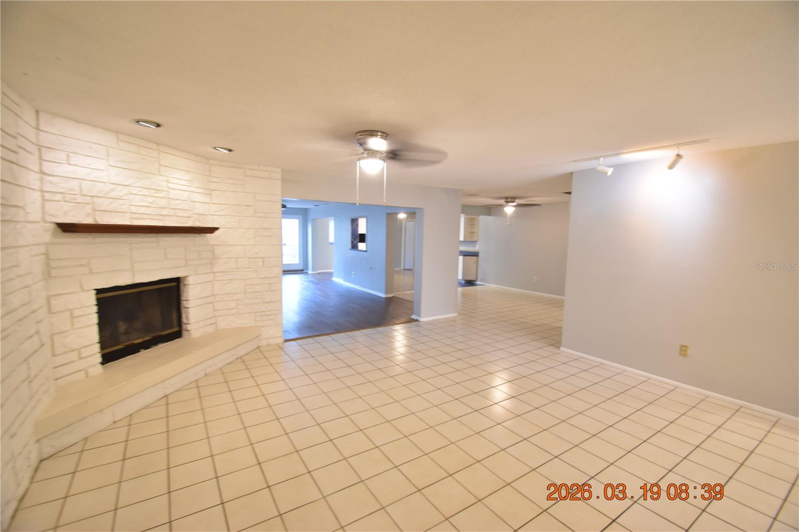 Image 17 of 59 For 2562 Redwood Way