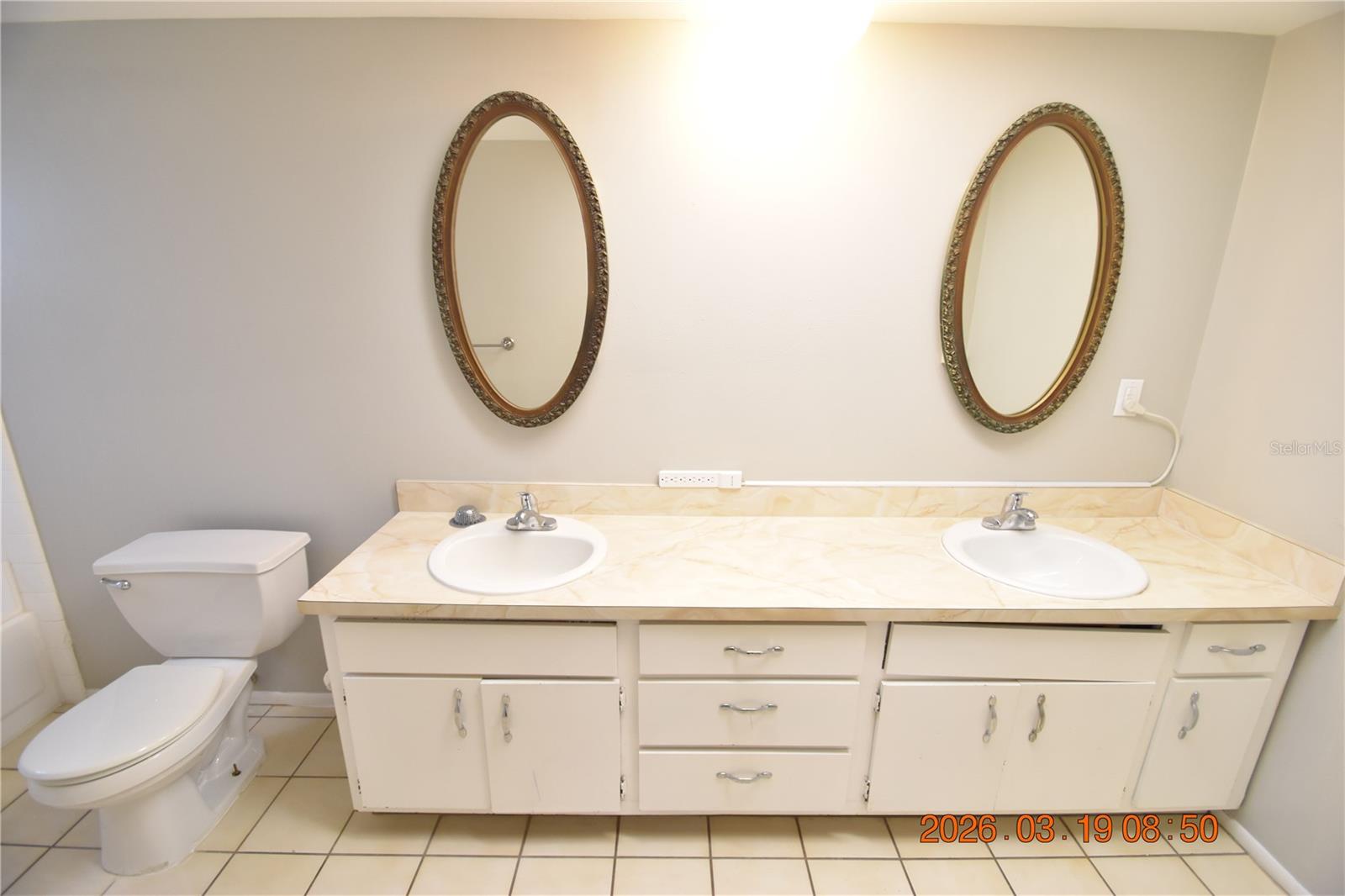 Image 40 of 59 For 2562 Redwood Way