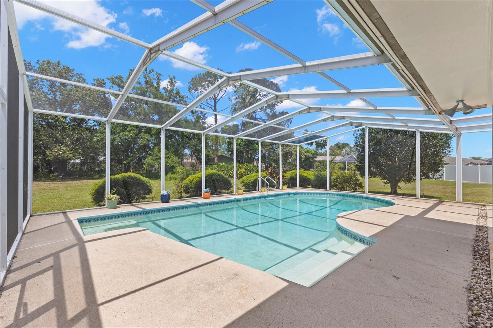 Image 22 of 46 For 2670 Westchester Drive N